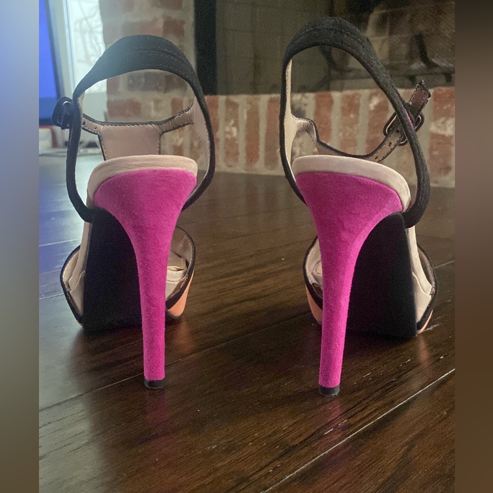 Gianni Bini Pink Color Block Heels